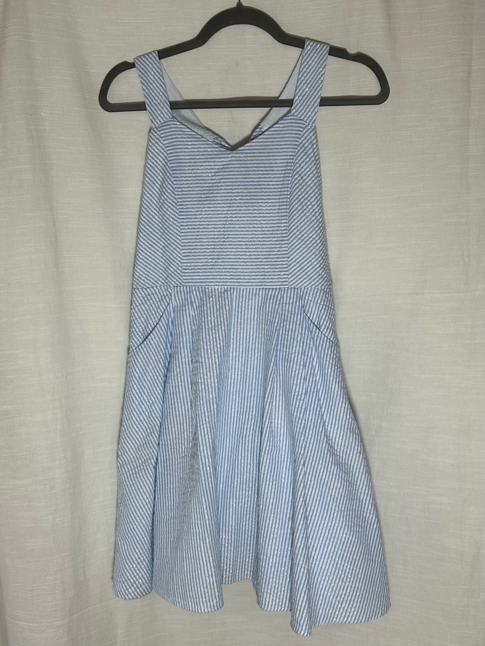 Retro Seersucker Blue & White w/ Metallic Stripes & Pockets Dress‎ w/ Crinoline